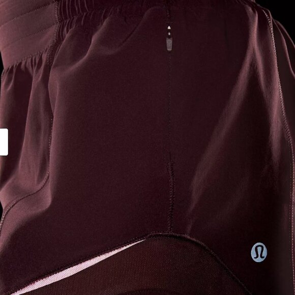 Hotty Hot High-Rise Lined Short 2.5" - Picture 4 of 4